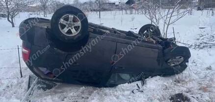 Լոռու մարզում Kia Sorento-ն դուրս է եկել երթևեկելի գոտուց և հայտնվել բնակչի տան տարածքում․ կան վիրավորներ․ shamshyan.com