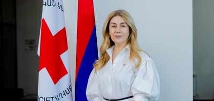 Աննա Եղիազարյանը՝ Հայկական Կարմիր խաչի ընկերության նախագահ