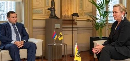 Դեսպան Բալայանը հանդիպում է ունեցել Ֆլանդրիայի խորհրդարանի նախագահի հետ