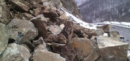 Քարաթափում` Մ-2-Գնդեվազ-Ջերմուկ ավտոճանապարհին․ ճանապարհը երկկողմանի փակ է