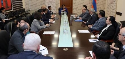 Ժաննա Անդրեասյանն աշխատանքային քննարկում է ունեցել ՀՀ պետական բուհերի ռեկտորների հետ