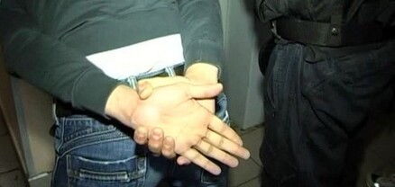 «Զվարթնոց» օդանավակայանից բերման է ենթարկվել Տիգրան Արզաքանցյանի՝ հետախուզման մեջ գտնվող եղբորորդին. shamshyan.com