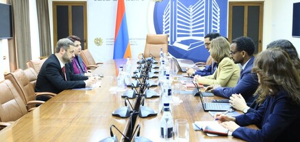 Գևորգ Պապոյանն ընդունել է ԱՄՀ հայաստանյան առաքելության ղեկավարի գլխավորած պատվիրակությանը