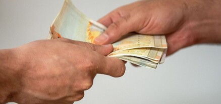 Միասնական սոցծառայության պաշտոնատար անձինք բազմաթիվ նպաստառուներից կաշառք են ստացել