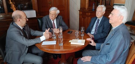 Դեսպան Տիգրան Մկրտչյանը հանդիպել է Աթենքի ակադեմիայի նորընտիր նախագահ Ստամատիոս Կրիմիզիսի հետ