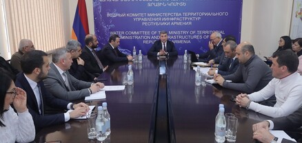 Գնել Սանոսյանն այցելել է Ջրային կոմիտե