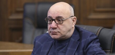 Սայլը տեղից չի շարժվում. ՔՊ-ականները անհանգստացած են Գուրգեն Արսենյանի գրասենյակի դիմաց հայտնված նռնակի գործով․ Ժողովուրդ