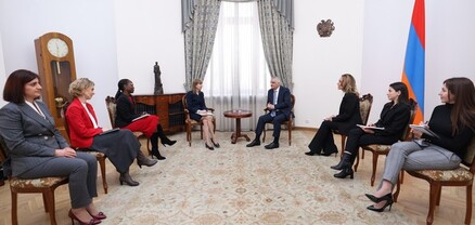 Փոխվարչապետ Մհեր Գրիգորյանը հանդիպում է ունեցել ՀԲ տարածաշրջանային փոխնախագահի հետ