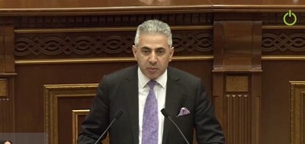 Այ կոշիկ լիզողներ. Էդգար Ղազարյանը խորհրդարանի ամբիոնից ցիտեց Փաշինյանին