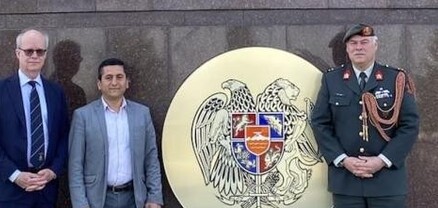 ՊՆ խորհրդակցությանը մասնակցել է ռազմական կցորդ Էրիկ վան Վուրենը