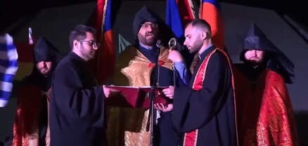 Անցյալից հրաժարվելը, թշնամու բարեգթությանը հանձնվելը ինքնին նոր ցեղասպանություն է․ պատմությունը կրկնվում է․ Արշակ Սրբազան