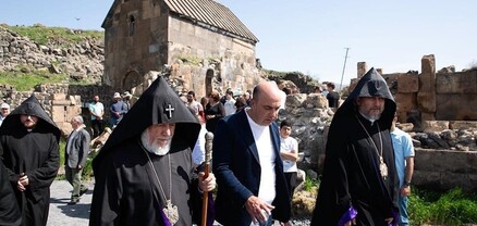Ամենայն Հայոց Կաթողիկոսն այցելել է Արագածոտնի թեմի Ուշի համայնքի Սուրբ Սարգիս վանական համալիր