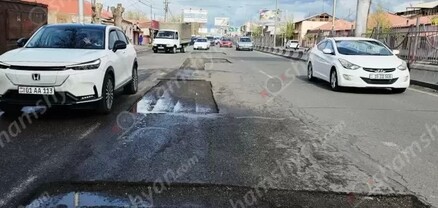 Փարաքարի ճանապարհին «մարդաբոյ» փոսերը պատուհաս են դարձել վարորդների ու բնակիչների համար. shamshyan.com