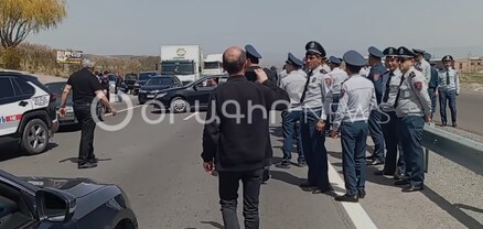 Խնդիրը միայն տավուշցիներինը չի, այն հասել է բոլորիս տներին. 1 ժամ փակ պահելուց հետո Երևան-Գյումրի ճանապարհը բացվեց    