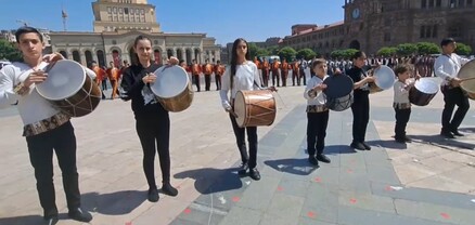 Հայերը եղել են, կան ու կլնեն․ Հանրապետության հրապարակում նշել են Պարի միջազգային օրը