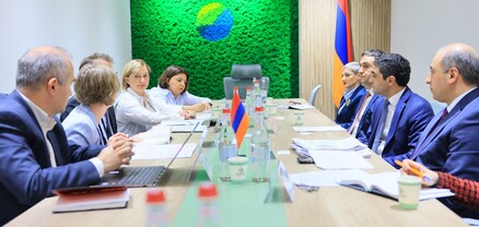 Շրջակա միջավայրի նախարարն ընդունել է Վերականգնման վարկերի բանկի պատվիրակությանը