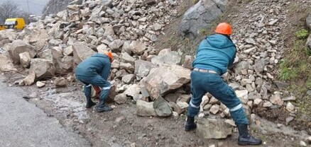 Տաթև-Գորիս և Տաթև-Լծեն ավտոճանապարհները մաքրվել են քարաթափումներից և երկկողմանի երթևեկելի են
