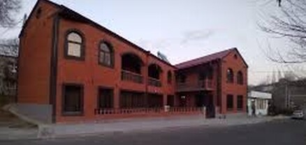 «Երեք խոզուկներ» խորտկարանում տղամարդը «կերել-խմել» է, ապա առանց հաշիվը վճարելու «Opel»-ով փախել. shamshyan.com
