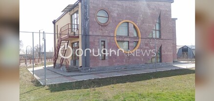 Գյումրիի Սուրբ Մարիամ մանկապարտեզի սաների ծնողները ահազանգում են, որ երեխաների հետ կոպիտ են վարվում