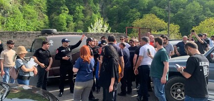 «Հայաքվե» նախաձեռնության անդամներն ու քաղաքացիները փակել են Երևան-Թբիլիսի միջպետական ճանապարհը. ՈւՂԻՂ