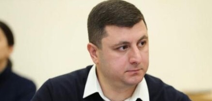 Այս փուլում իշխանությունը փորձում է դավաճանական խմբեր ձևավորել և հանրային դիմադրությունը ճնշել