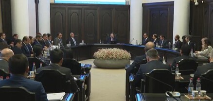 97 մլն դրամ ԼՂ-ից բռնի տեղահանված աշակերտների գրքերի համար