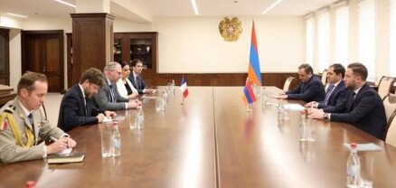 Քննարկվել են Հայաստան-Ֆրանսիա երկկողմ և ԵՄ հետ համագործակցությանն առնչվող հարցեր․ ՊՆ