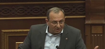 Գնացե’ք, թողություն խնդրեք Աստծուց, որ վիրավորում եք Սրբազաններին, Եկեղեցուն. Մինասյանը՝ ՔՊ-ին