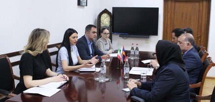Անահիտ Մանասյանն ընդունել է Իրանի դեսպանի գլխավորած պատվիրակությանը