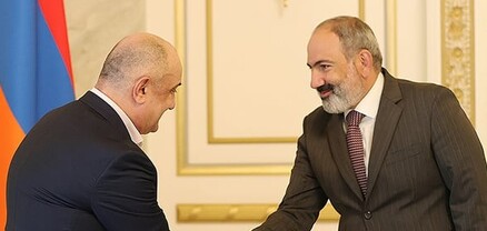 Փաշինյանահաճո մտքեր արտահայտող Սամվել Բաբայանը հիմա էլ քննադատում է Փաշինյանին