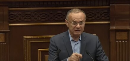 Դուք անօդաչու թռչող շիշ եք օգտագործել պատգամավորի ուղղությամբ․ Հակոբ Արշակյանը՝ Սեյրան Օհանյանին