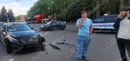 Ավտովթար՝ Կոտայքի մարզում. Աբովյան քաղաքում բախվել են Hyundai-ն  ու Opel-ը. ՖՈՏՈՌԵՊՈՐՏԱԺ