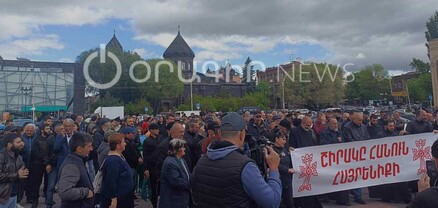 Աջապահյանի օրհնությամբ Գյումրիից երթը մեկնարկեց Աբովյան