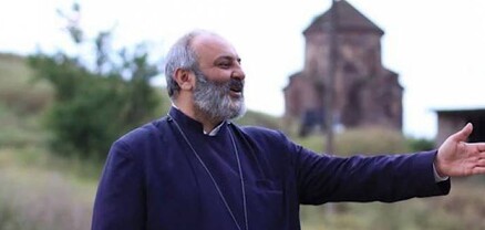 Սպասո՞ւմ էիք, որ մեկը երկնքից ընկներ, որ ո՛չ նախկին ա, ո՛չ ներկա, ո՛չ պաշտոնի հետևից ա ընկած, ո՛չ փողի