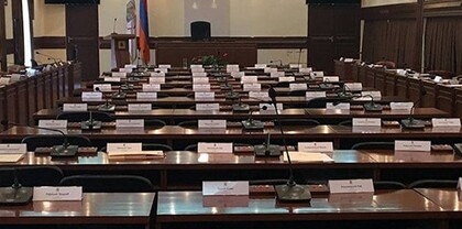 Երևանի ավագանու անդամներն այլեւս հանրային ծառայող չեն կարող լինեն. Ժողովուրդ
