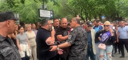 Աջ պահի, ձախ պահի, լավ ա վարպետ․ Գառնիկ Դանիելյանը կարգավորում է ոստիկանական մեքենան