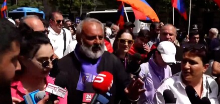 Թող փորձեն ու կստանան էն, ինչ որ ստանալու են. Բագրատ Սրբազանը՝ ոստիկանների մասին