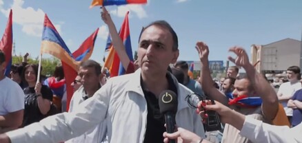 Մեր աչքի առաջ աճուրդի են հանել հայրենիքը՝ սեփական փորը լցնելու համար․ Ավետիք Չալաբյան
