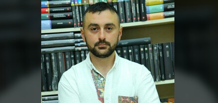 Մեկ դար առաջ մենք ընտրեցինք լինե՛լ․ խաղաղության դեպքում համերաշխ կերպով ոչնչացվելու էինք. պատմության ուսուցիչ