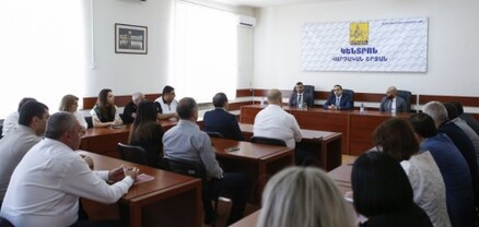 Տիգրան Ավինյանը ներկայացրել է Կենտրոն վարչական շրջանի նոր ղեկավարին
