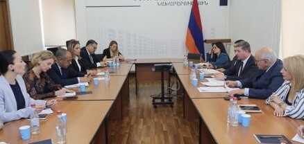 Գնել Սանոսյանն ընդունել է Համաշխարհային բանկի պատվիրակությանը