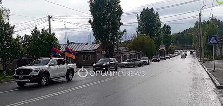 Գյումրիում հայրենասիրական երգերի ուղեկցությամբ ավտոերթ է իրականացվել