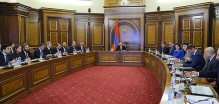 Շարունակվել են 2025-2027 թթ. Միջնաժամկետ ծախսային ծրագրի նախագծի շուրջ քննարկումները