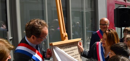 Փարիզում Շառլ Ազնավուրին նվիրված հուշատախտակ է բացվել
