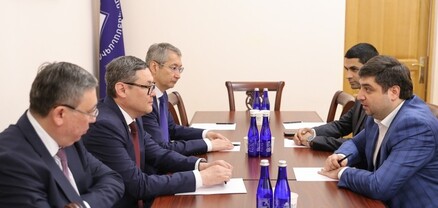 Վաղարշակ Հակոբյանը ղազախ պաշտոնյաներին ներկայացրել է տարածաշրջանային զարգացումները
