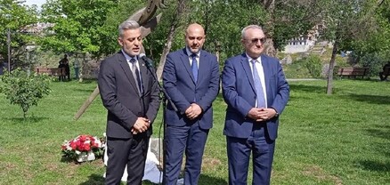 Երևանի Թումանյանի անվան այգում բացվել է Հակոբ Հակոբյանի «Որս» քանդակը