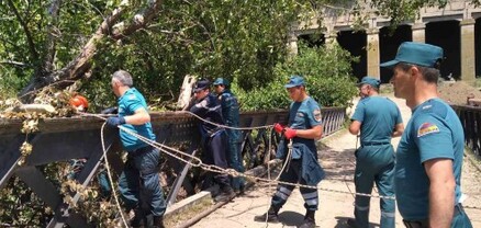 Փրկարարները Լոռու մարզում իրականացրել են ջրաբերուկների հեռացման աշխատանքներ