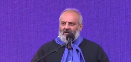 Կեղծ են բոլոր թեզերը, որ այսօր պատերազմ գոյություն չունի. Բագրատ Սրբազան
