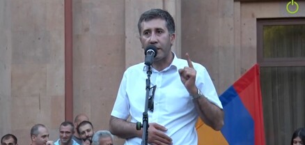 Դուք մարդկանց ճակատագրերի հետ եք խաղում, Հ1․ Ռուբեն Մելիքյան