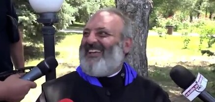Սուրեն Պետրոսյանը երկրում չէ, մի երկու օրով բացակայելու է. Բագրատ Սրբազան